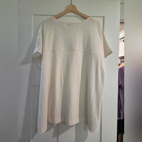 Linen Blend Tee - Picture 4 of 4